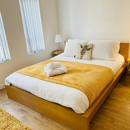 Luxury Studio Apartment Luton  Exterior photo